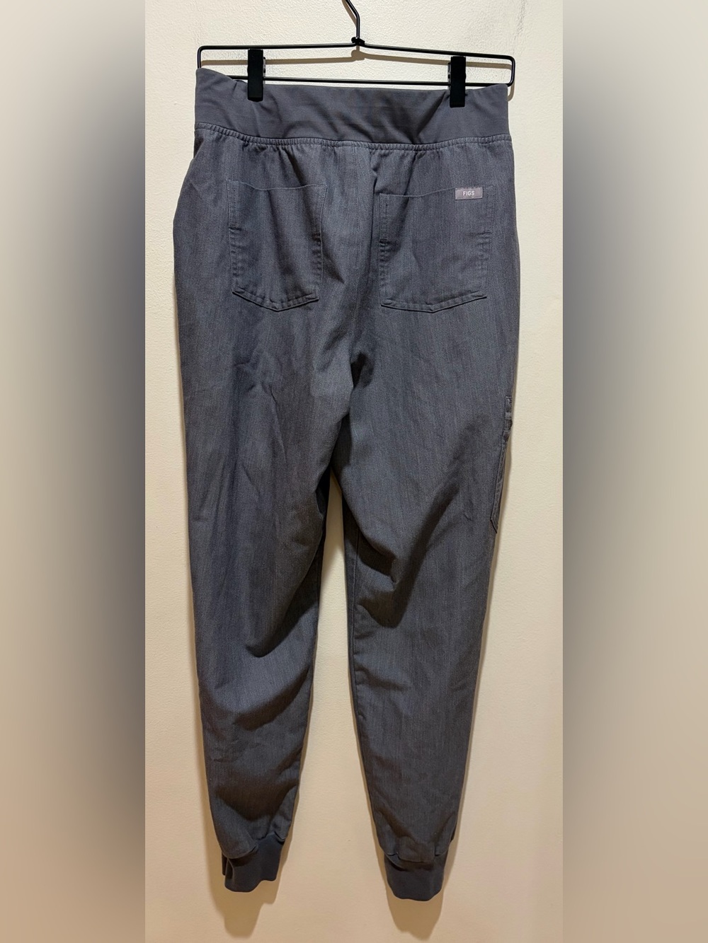 Figs Zamora High Rise Grey Jogger Scrubs Pants - Women’s Size Medium - Picture 2 of 8